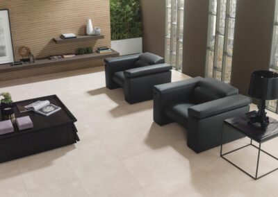 Een van de best lopende series van Porcelanosa. Al jaren lang. De rustige beige kleuren passen bij elk interieur.